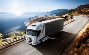 Услуги перевозки грузов Корсаков-Оха Услуги перевозки грузов Корсаков-Оха: Перевозки самосвалами FAW, Доставка тяжелой спецтехники, Траловые перевозки, Контейнерные перевозки